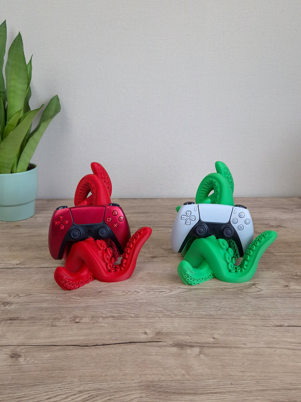Tentacle Controller Stand