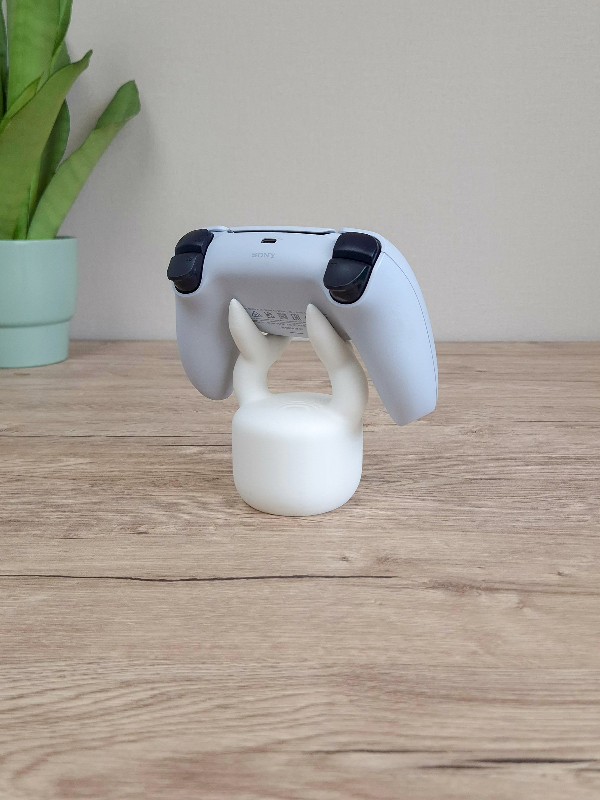 Hollow Knight Controller Holder