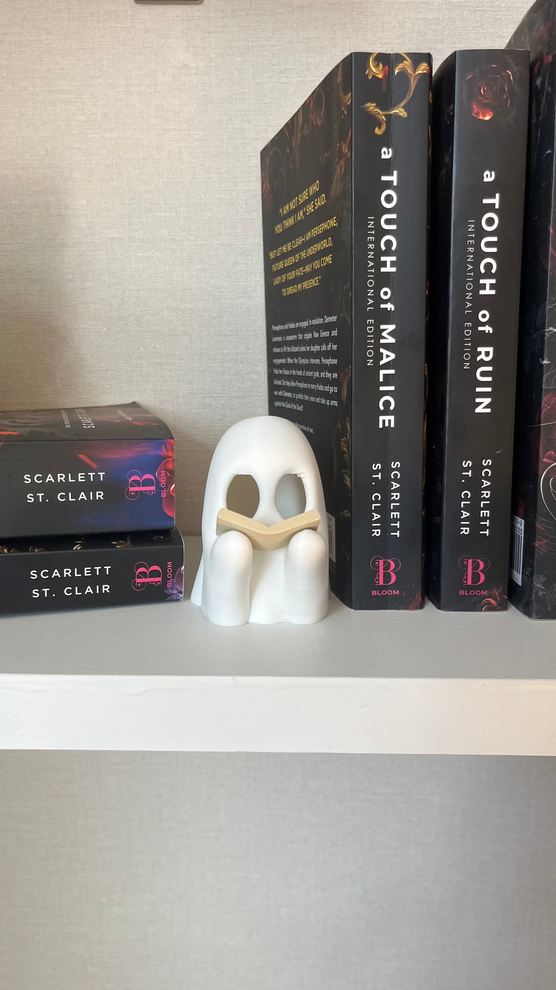 Reading Spooky (Tea light)