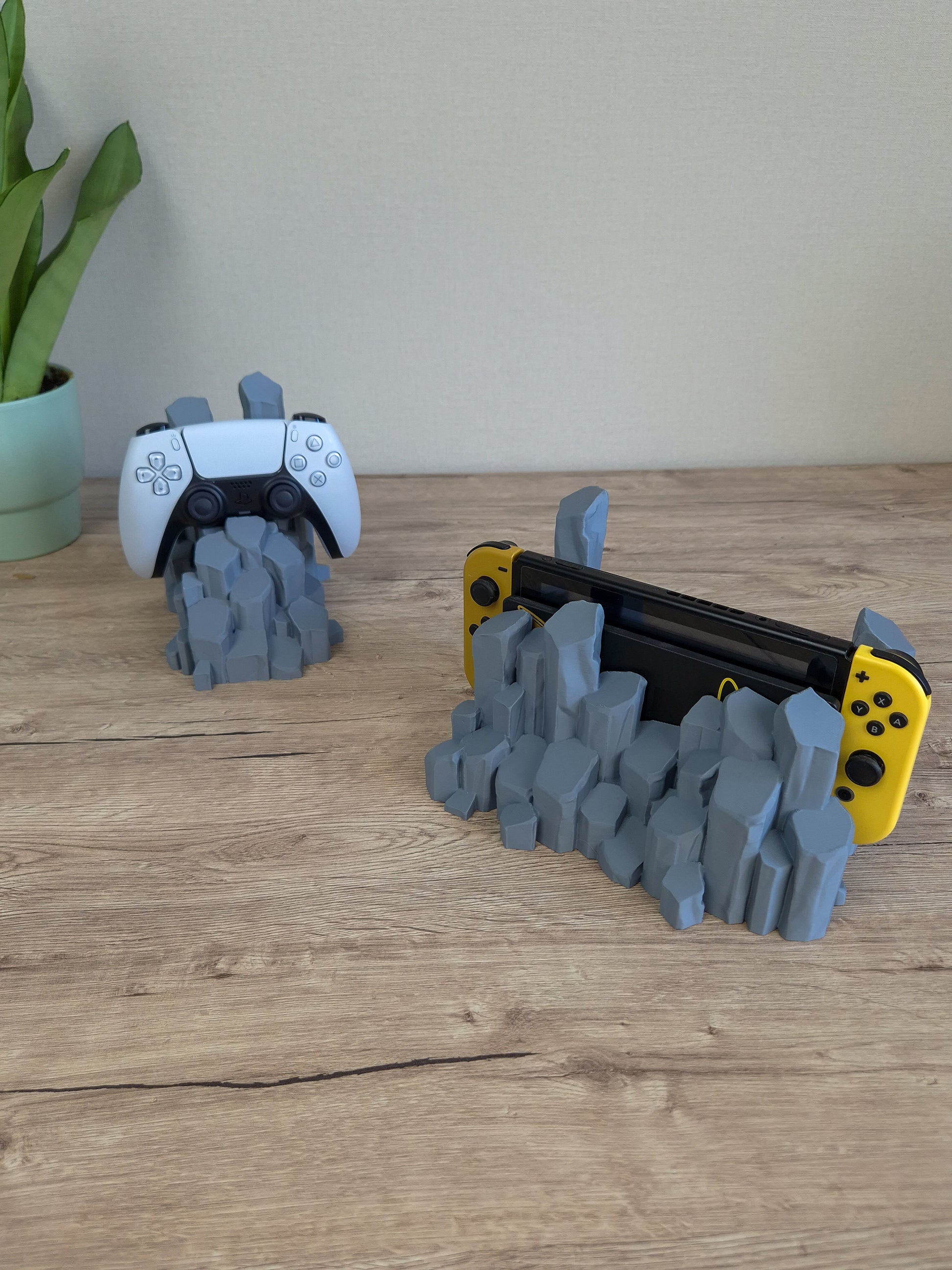 Quartz Controller Stand