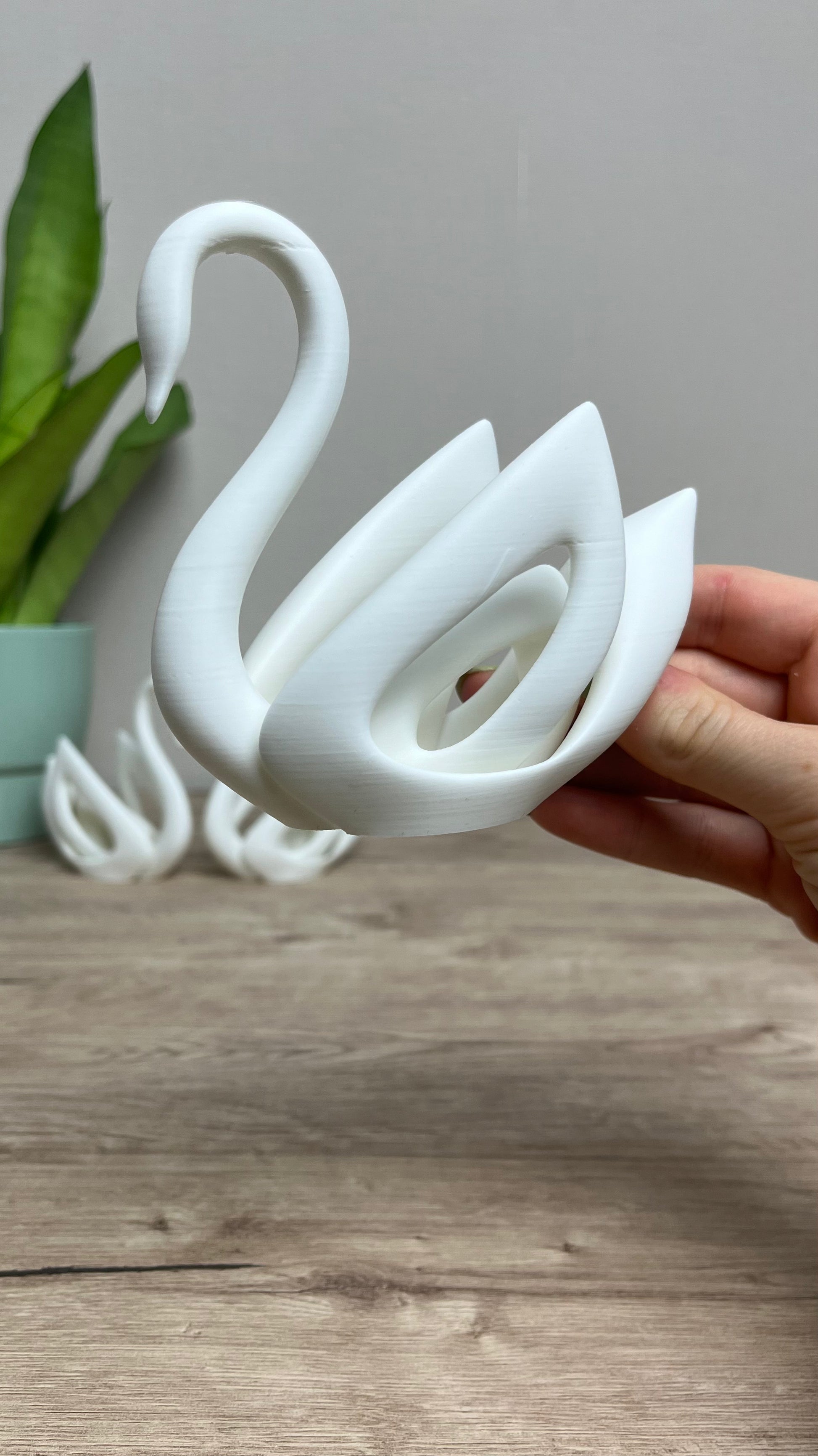 Swan Decor Piece