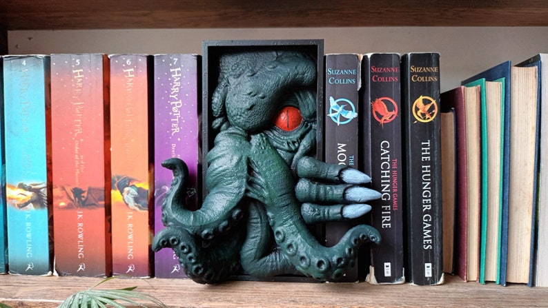 Cultist Book Nook